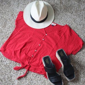 Red // Universal Thread // L // Tie Crop Top